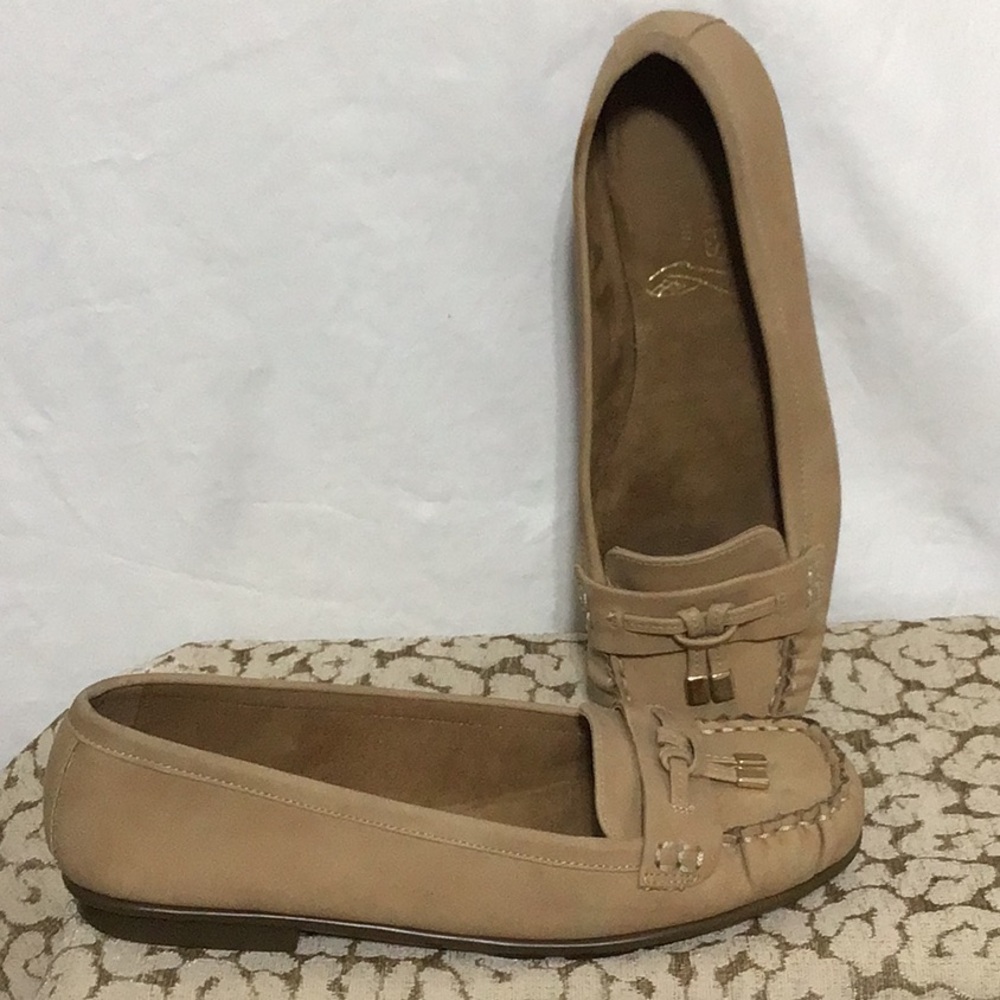 Aerosoles Slip On Shoes Sz 8 Firm
